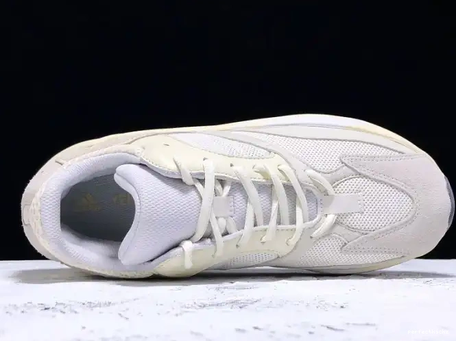 Yeezy Boost 700 EG7596 Analog Adidas 0530